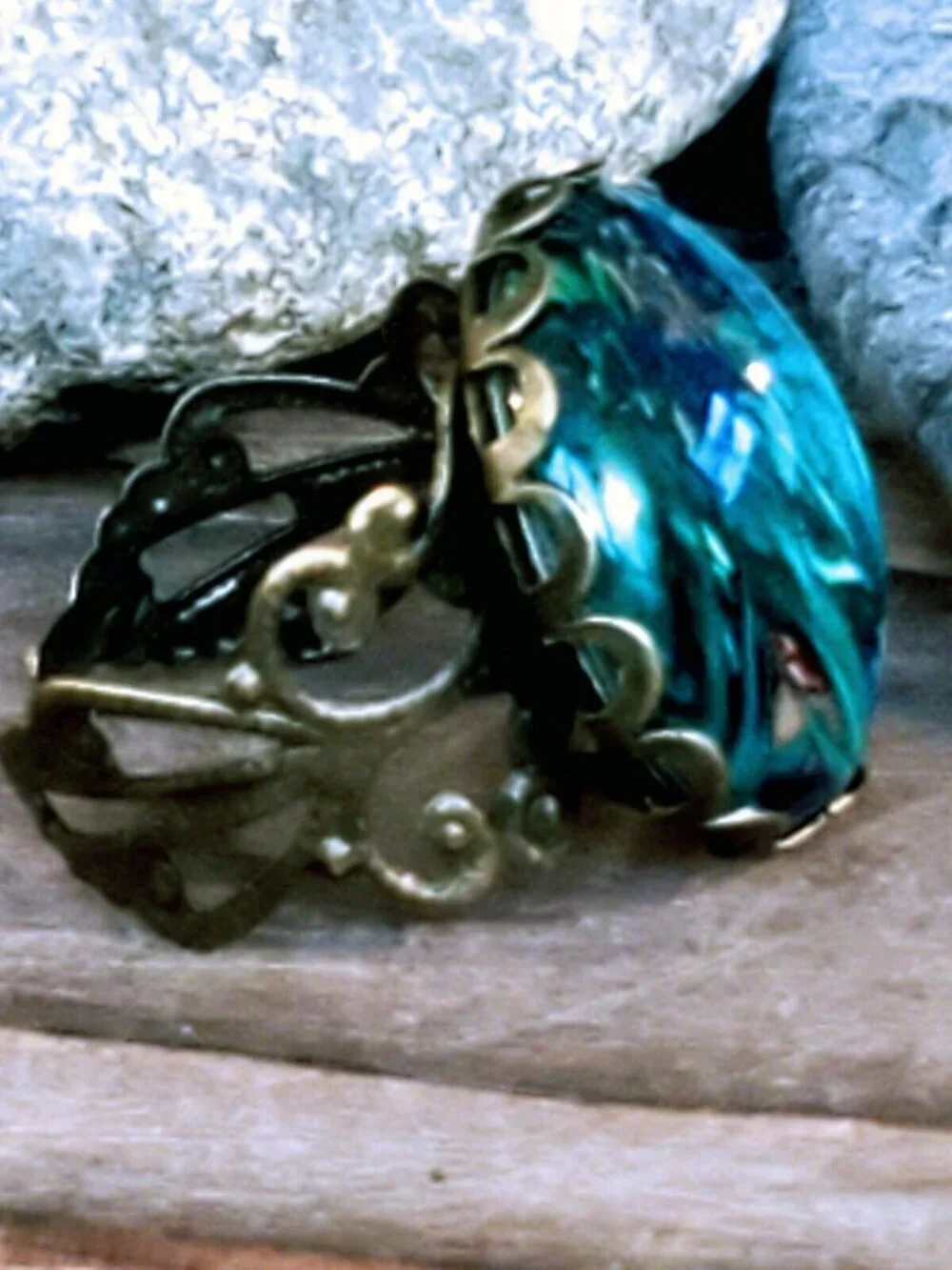 Vincent van Gogh Irises Famous Painting Art Glass Cabochon Bronze Filigree Ring